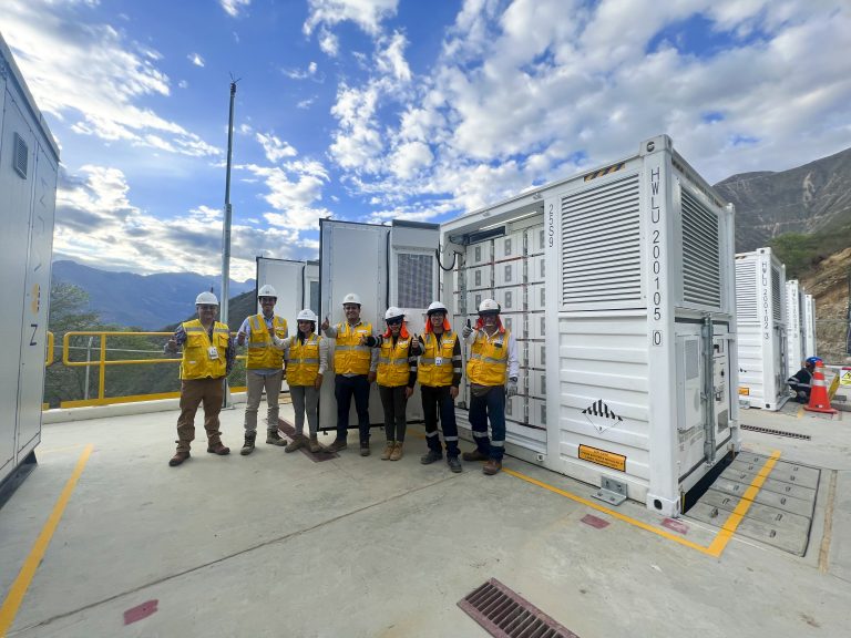 Bess: Sistemas de Almacenamiento para Energía en la Industria Peruana (Poderosa 4)